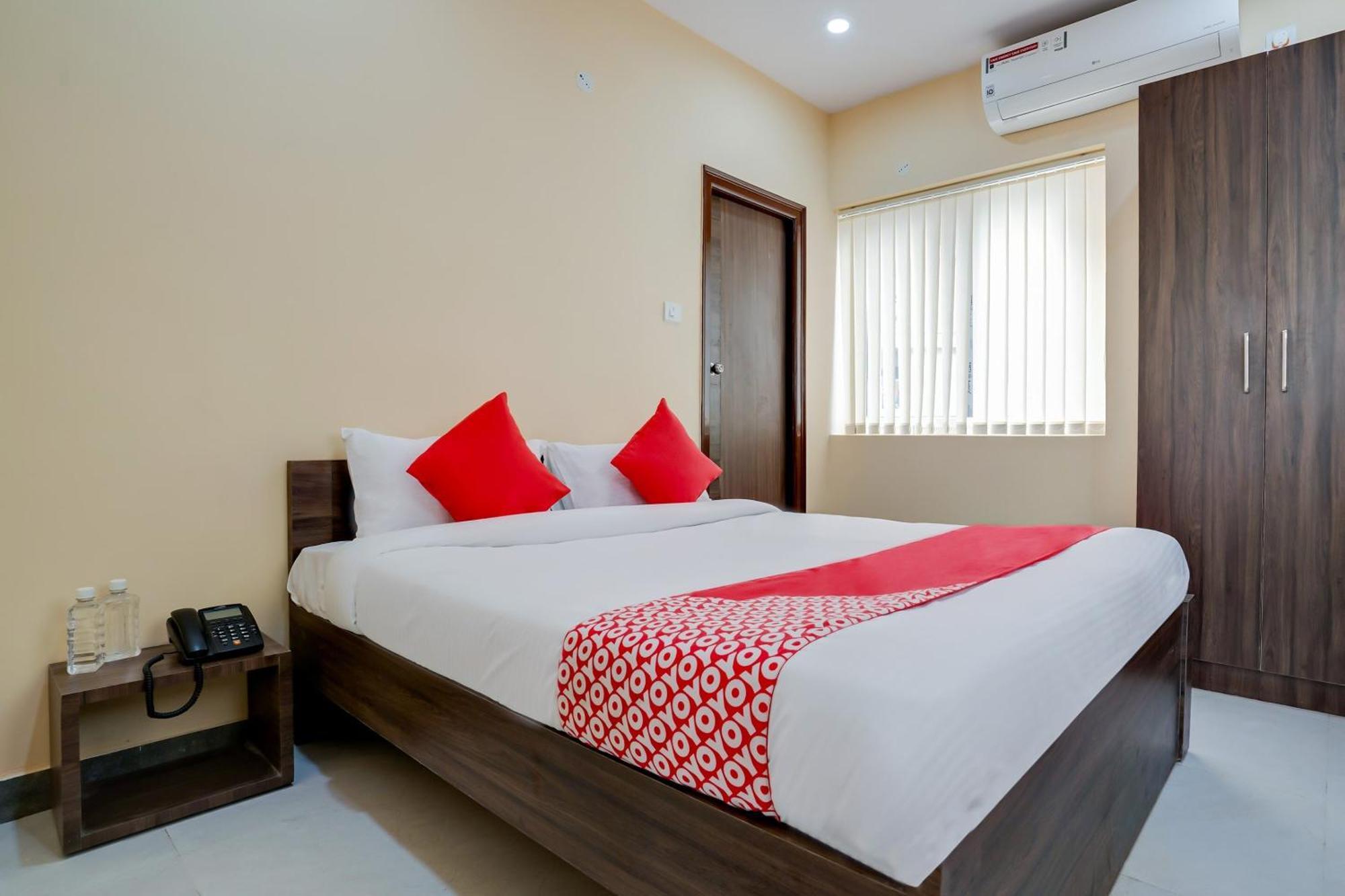 Hotel O Alekhya Residency Cafe Bahar Sururnagar Exterior foto