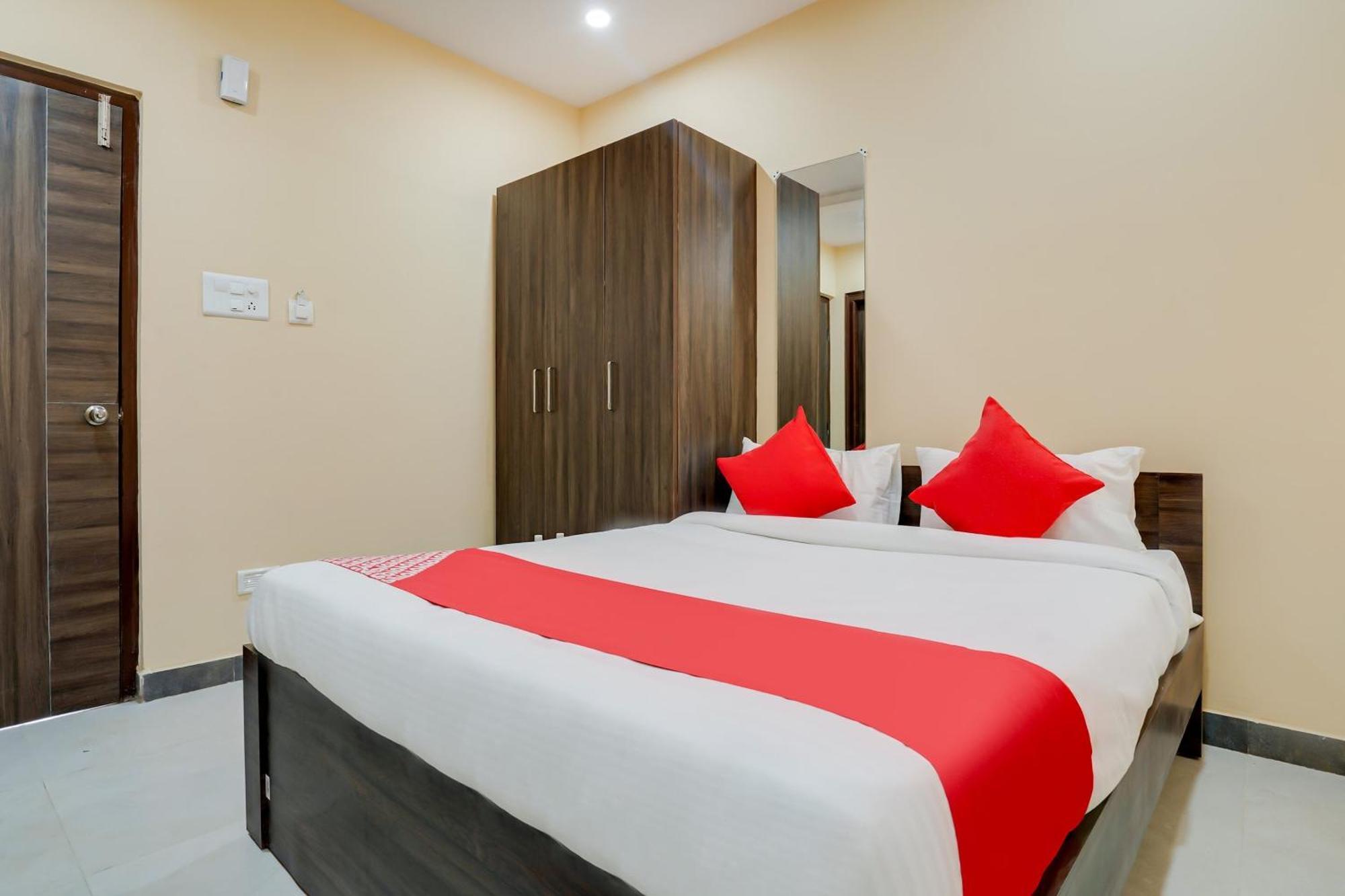 Hotel O Alekhya Residency Cafe Bahar Sururnagar Exterior foto