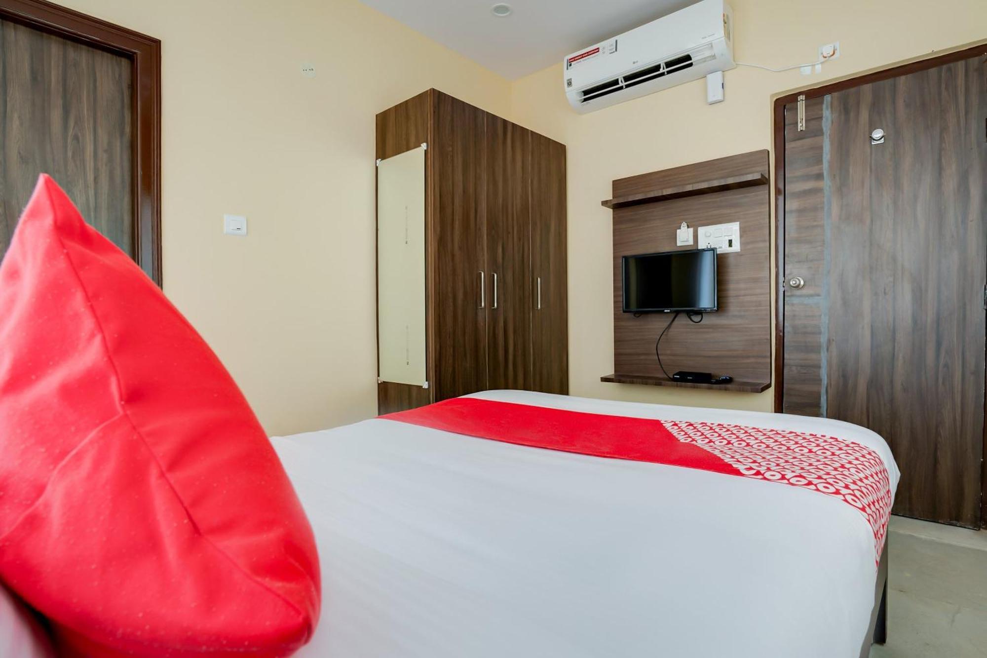 Hotel O Alekhya Residency Cafe Bahar Sururnagar Exterior foto