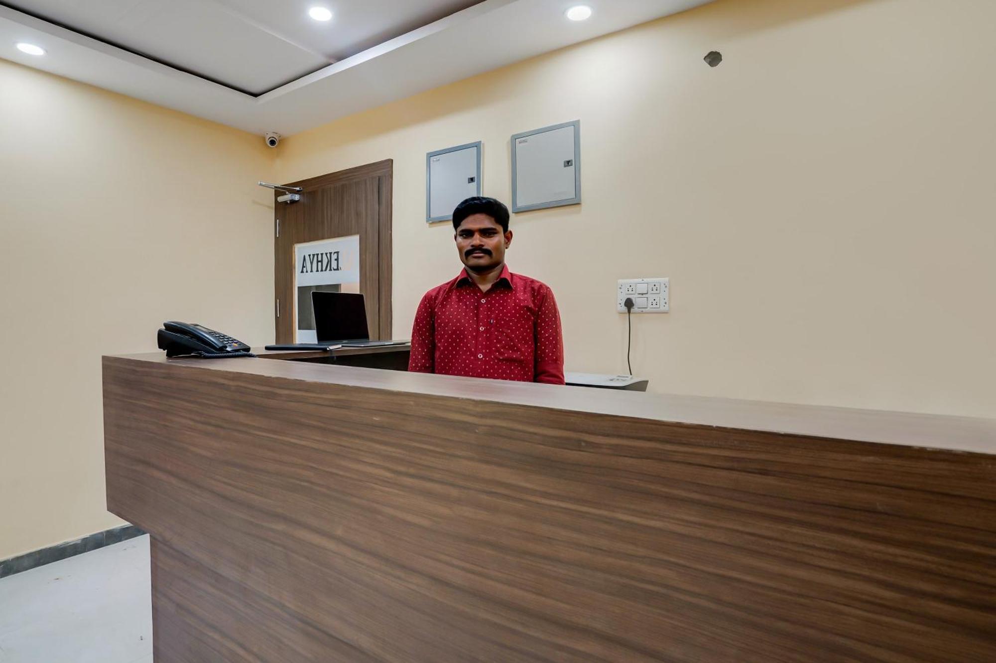 Hotel O Alekhya Residency Cafe Bahar Sururnagar Exterior foto